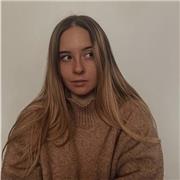 Dottoressa Magistrale impartisce lezioni per diverse materie